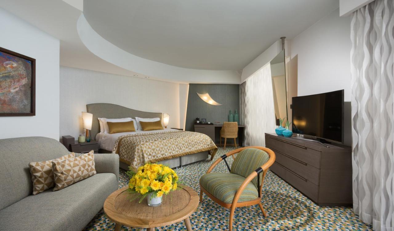 Dan Eilat Hotel Exterior foto A room at the hotel