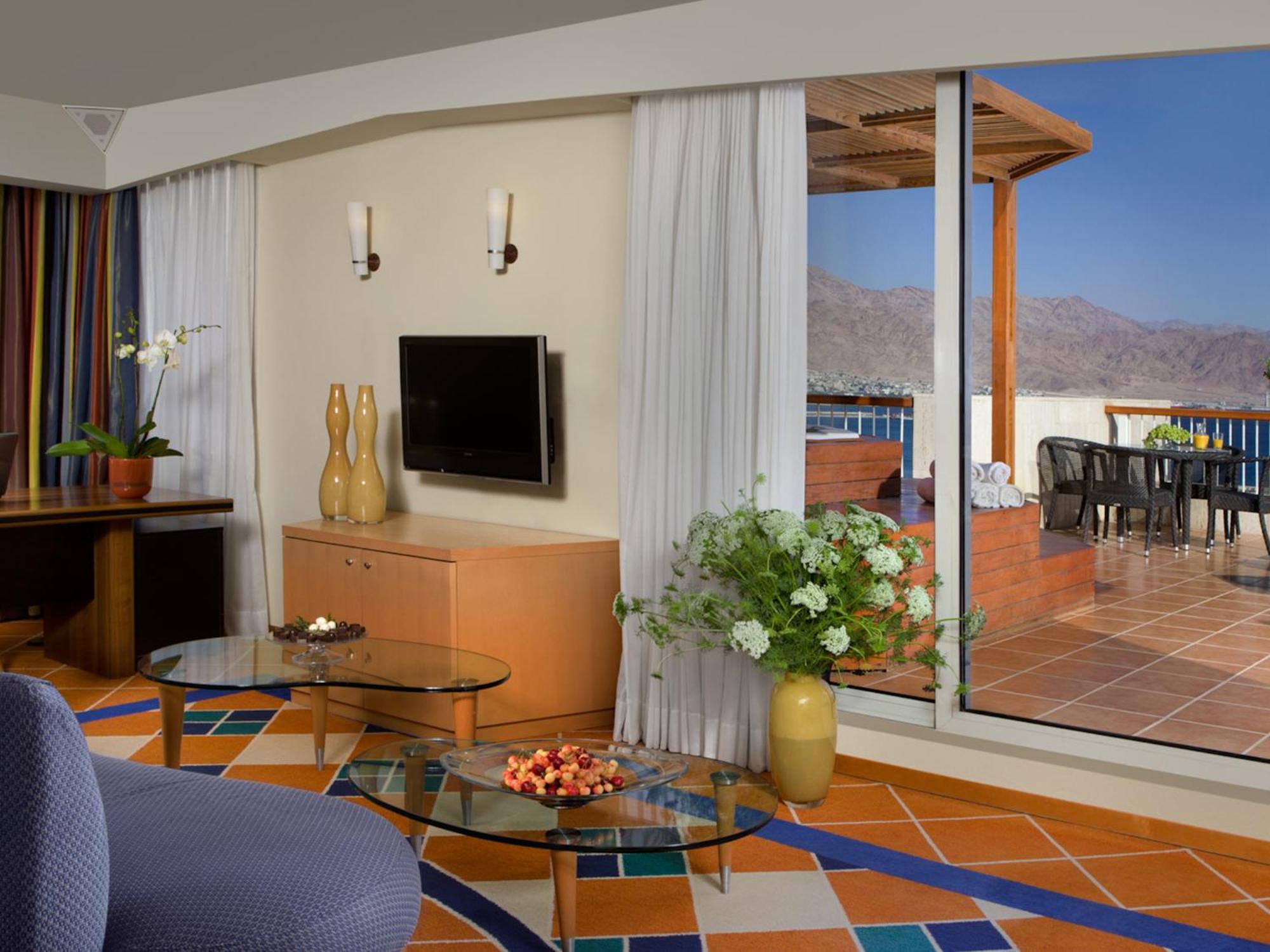Dan Eilat Hotel Quarto foto A suite at the Dead Sea resort